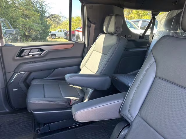 2026 Onyx Black GMC Yukon XL Denali 4X4 SUV