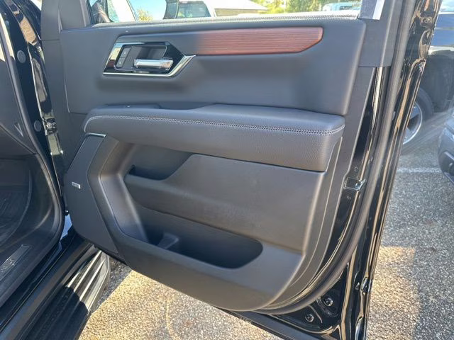2026 Onyx Black GMC Yukon XL Denali 4X4 SUV