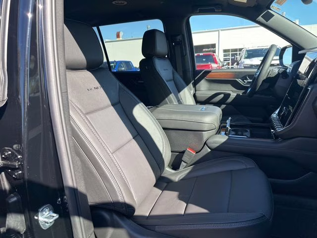 2026 Onyx Black GMC Yukon XL Denali 4X4 SUV
