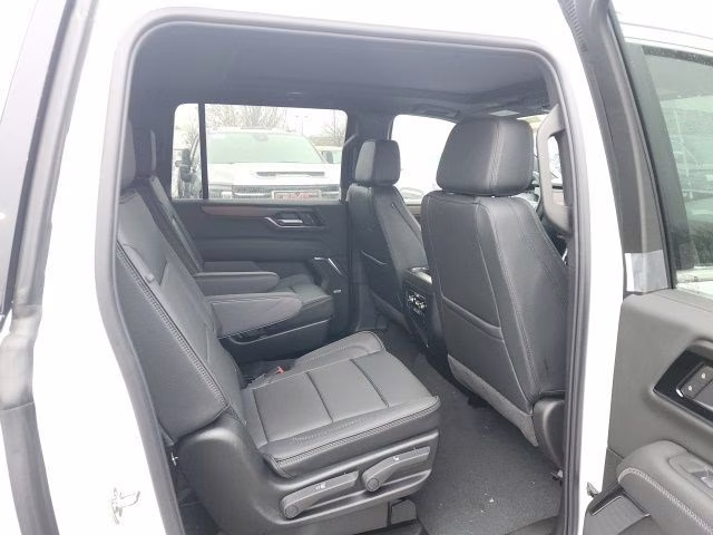 2026 Summit White GMC Yukon XL Denali 4X4 SUV