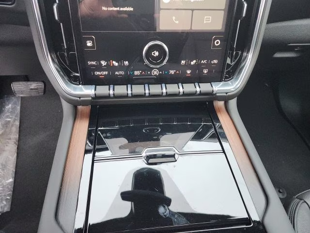 2026 Summit White GMC Yukon XL Denali 4X4 SUV