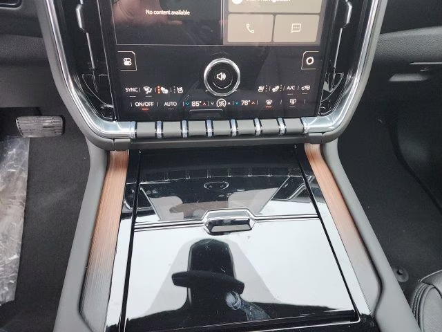 2026 Summit White GMC Yukon XL Denali 4X4 SUV