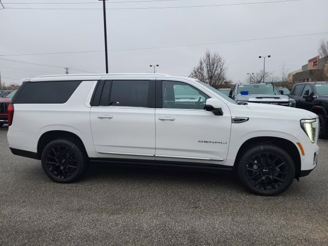 2026 Summit White GMC Yukon XL Denali 4X4 SUV
