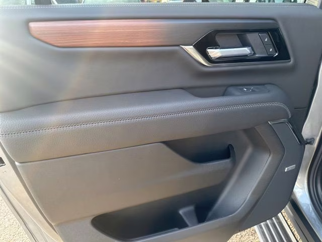 2026 Sterling Metallic GMC Yukon XL Denali 4X4 SUV