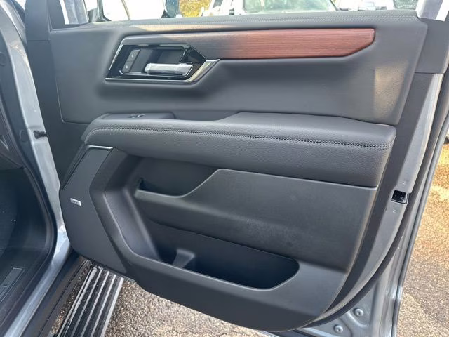 2026 Sterling Metallic GMC Yukon XL Denali 4X4 SUV