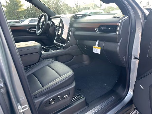 2026 Sterling Metallic GMC Yukon XL Denali 4X4 SUV