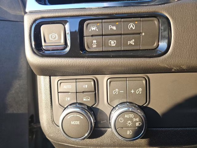 2026 Sterling Metallic GMC Yukon XL Denali 4X4 SUV
