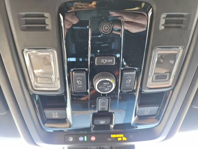 2026 Sterling Metallic GMC Yukon XL Denali 4X4 SUV