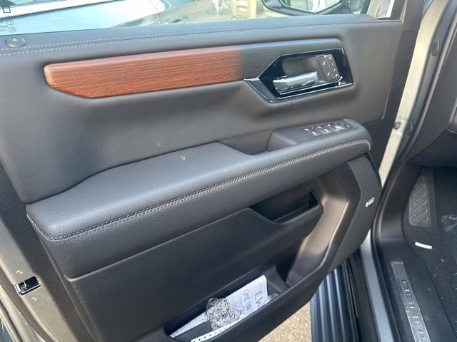 2026 Sterling Metallic GMC Yukon XL Denali 4X4 SUV