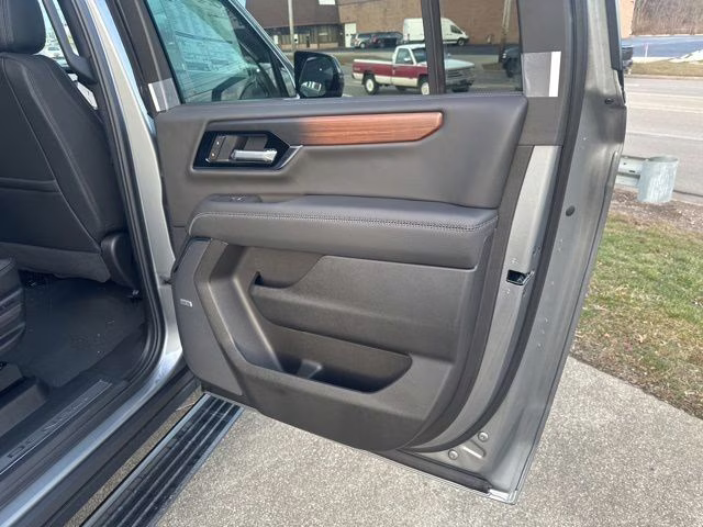 2026 Sterling Metallic GMC Yukon XL Denali 4X4 SUV