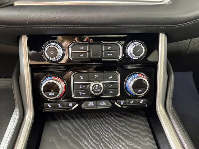 2021 Onyx Black GMC Yukon XL Denali 4X4 SUV