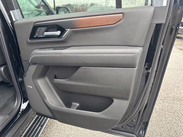 2026 Onyx Black GMC Yukon XL Denali 4X4 SUV