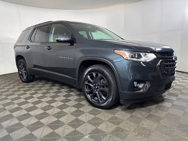2020 Graphite Metallic Chevrolet Traverse RS AWD SUV