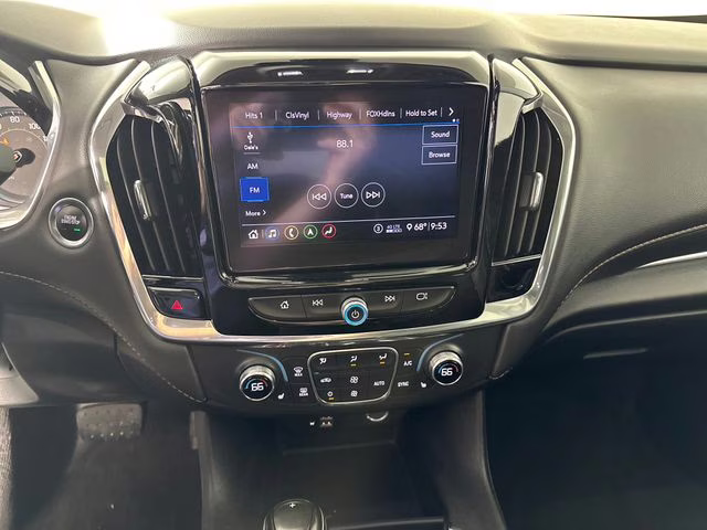 2020 Graphite Metallic Chevrolet Traverse RS AWD SUV