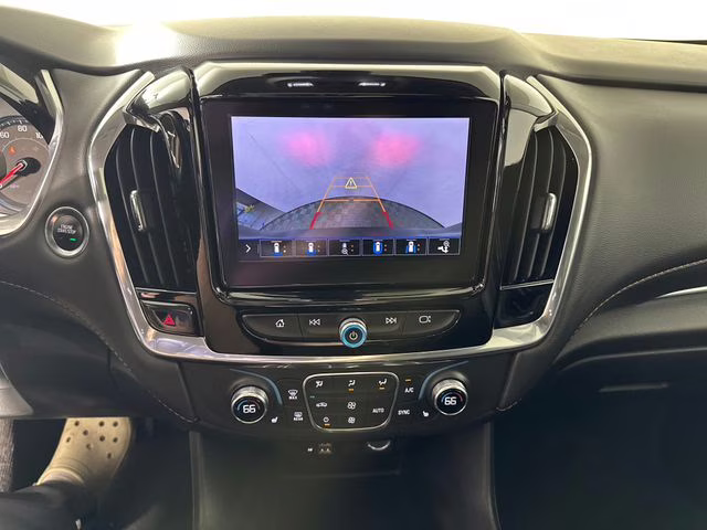 2020 Graphite Metallic Chevrolet Traverse RS AWD SUV