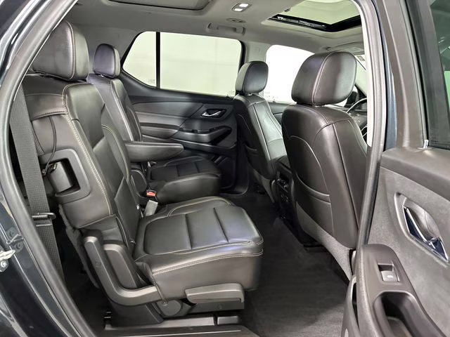 2020 Graphite Metallic Chevrolet Traverse RS AWD SUV