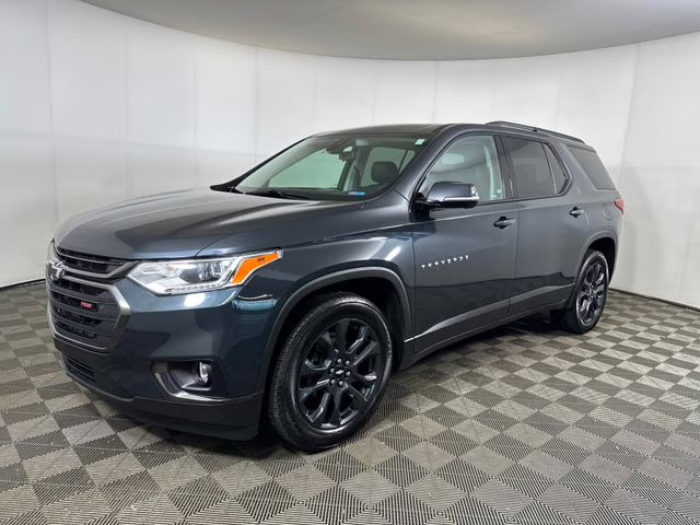 2020 Graphite Metallic Chevrolet Traverse RS AWD SUV