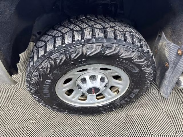 2018 Quicksilver Metallic GMC Sierra 2500HD SLE 4X4 Truck
