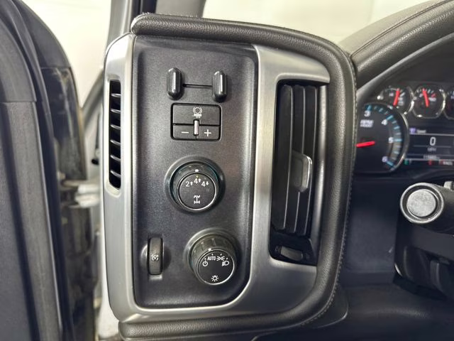 2018 Quicksilver Metallic GMC Sierra 2500HD SLE 4X4 Truck