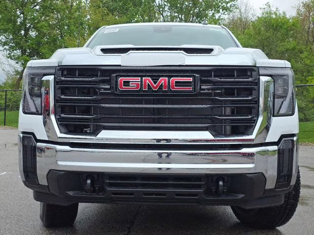 2026 Summit White GMC Sierra 3500HD Pro 4X4 Truck