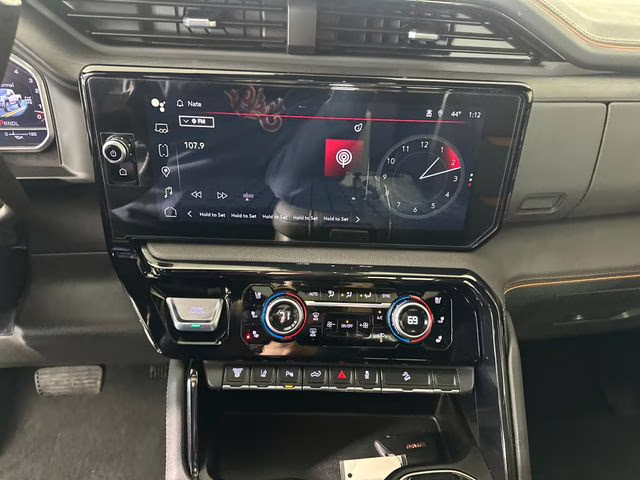 2024 Onyx Black GMC Sierra 2500HD AT4 4X4 Truck