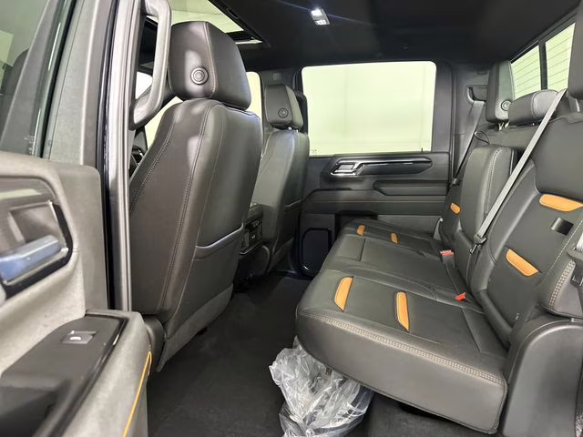 2024 Onyx Black GMC Sierra 2500HD AT4 4X4 Truck
