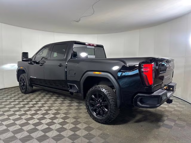 2024 Onyx Black GMC Sierra 2500HD AT4 4X4 Truck