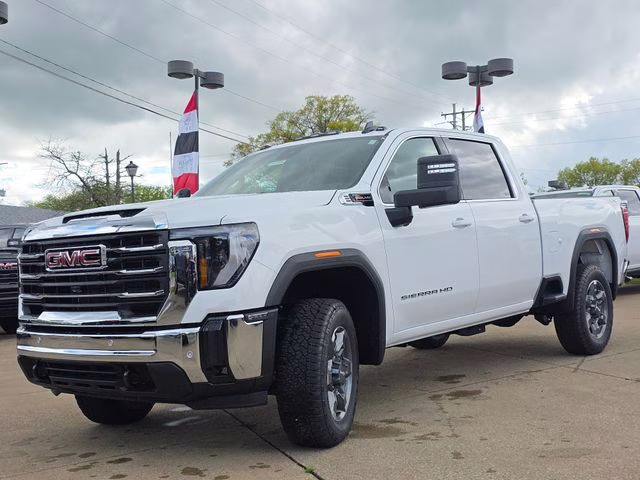 2026 Summit White GMC Sierra 2500HD SLE 4X4 Truck