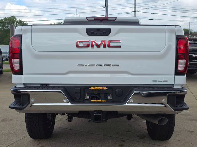 2026 Summit White GMC Sierra 2500HD SLE 4X4 Truck