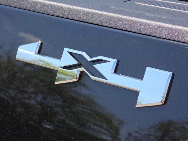 2026 Onyx Black GMC Sierra 2500HD SLE 4X4 Truck