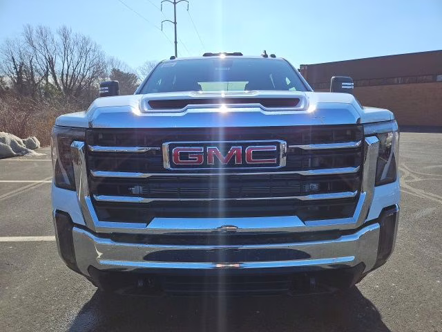 2026 Summit White GMC Sierra 2500HD SLE 4X4 Truck