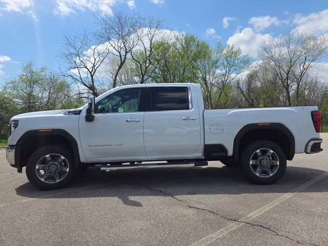 2026 Glacier White Tricoat GMC Sierra 2500HD SLT 4X4 Truck
