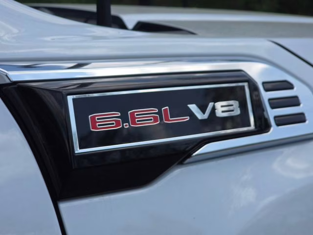 2026 Glacier White Tricoat GMC Sierra 2500HD SLT 4X4 Truck