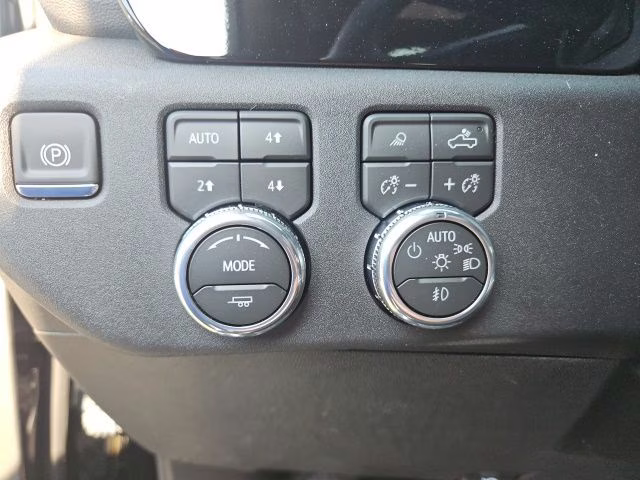 2026 Onyx Black GMC Sierra 2500HD SLT 4X4 Truck