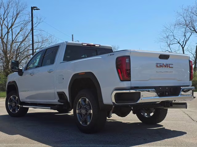 2026 Glacier White Tricoat GMC Sierra 2500HD SLT 4X4 Truck