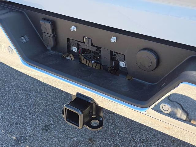 2026 Glacier White Tricoat GMC Sierra 2500HD SLT 4X4 Truck