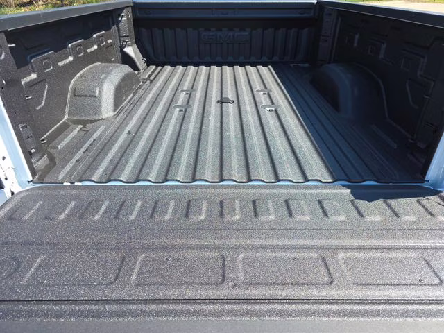 2026 Glacier White Tricoat GMC Sierra 2500HD SLT 4X4 Truck