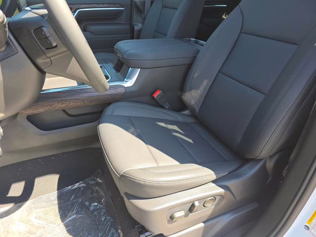 2026 Glacier White Tricoat GMC Sierra 2500HD SLT 4X4 Truck