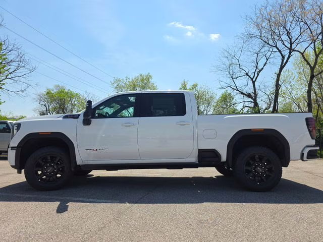 2026 Summit White GMC Sierra 2500HD AT4 4X4 Truck
