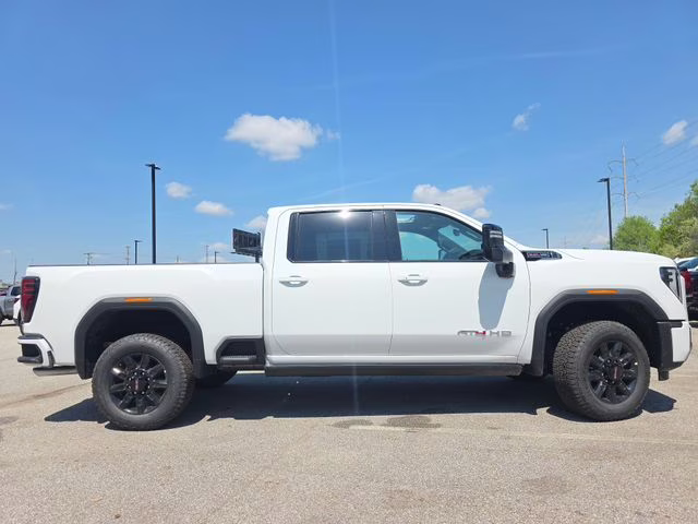 2026 Summit White GMC Sierra 2500HD AT4 4X4 Truck