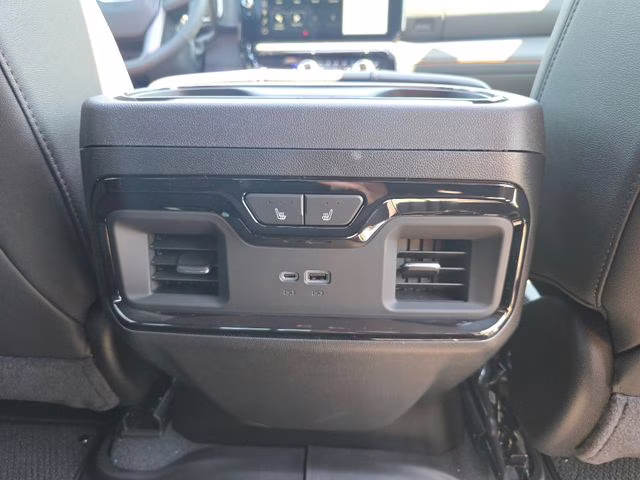 2026 Summit White GMC Sierra 2500HD AT4 4X4 Truck
