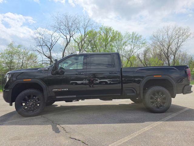 2026 Onyx Black GMC Sierra 2500HD AT4 4X4 Truck