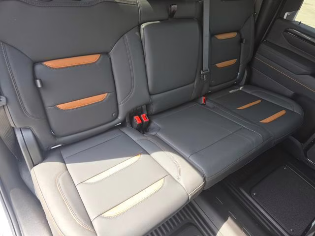 2026 Summit White GMC Sierra 2500HD AT4 4X4 Truck