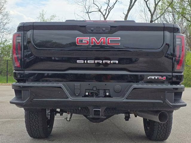 2026 Onyx Black GMC Sierra 2500HD AT4 4X4 Truck