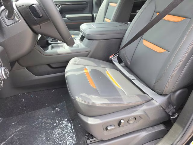 2026 Onyx Black GMC Sierra 2500HD AT4 4X4 Truck