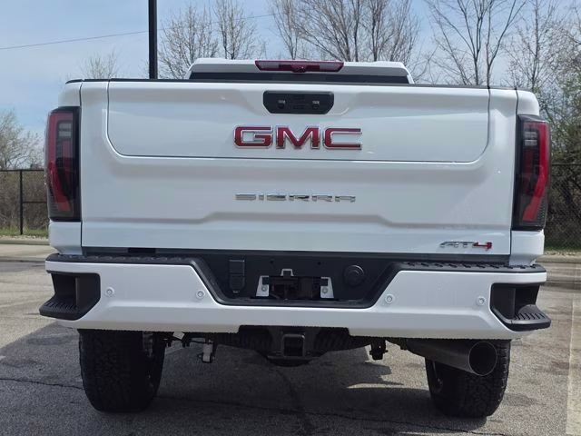 2026 Summit White GMC Sierra 2500HD AT4 4X4 Truck