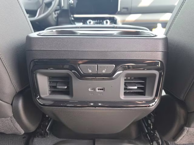 2026 Summit White GMC Sierra 2500HD AT4 4X4 Truck
