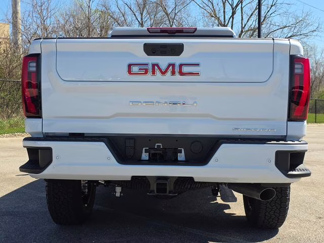 2026 Glacier White Tricoat GMC Sierra 2500HD Denali 4X4 Truck
