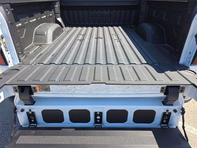 2026 Glacier White Tricoat GMC Sierra 2500HD Denali 4X4 Truck