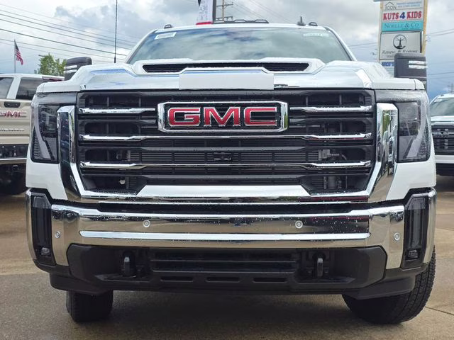 2026 Summit White GMC Sierra 3500HD SLE 4X4 Truck